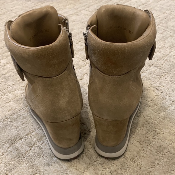 Prada ( Authentic ) suede wedge lace up sneaker - Picture 4 of 7